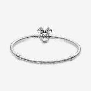 Minnie Mouse Pandora Bracelet 7”
